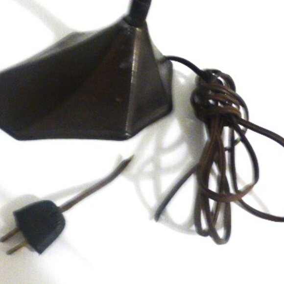 Antique CAST IRON DESK LAMP Table Lamp Journalist Hydro Electric Power Co. - Picture 7 of 12